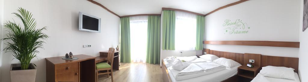Mathiasl Panorama Ferienwohnungen Bodensdorf Ruang foto