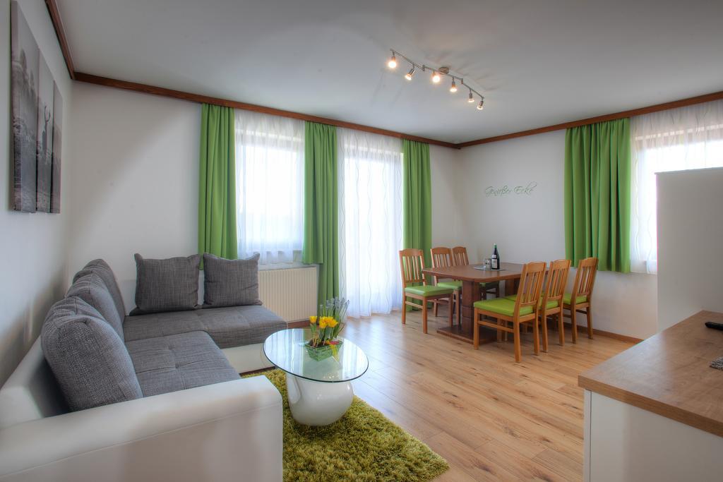 Mathiasl Panorama Ferienwohnungen Bodensdorf Bagian luar foto